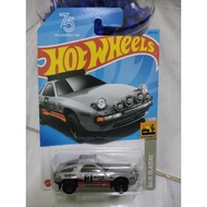 Hotwheels Porsche 928S Safari