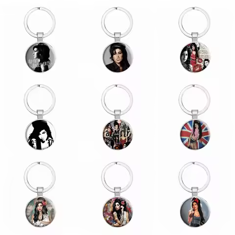 Vintage Famous Jazz Music Singer Amy Winehouse Keychain Retro KeyRing Bag Pendant Accessories Fans C