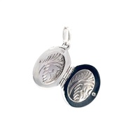 C5232 SLVR 18MM LINE TREE DSGND OVAL LOCKET 2.9G