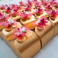 SPK.02 Single Praline Chocolate Souvenir Contains 1 Minute Gift ( SCP )