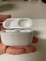 Apple Airpods pro 2 case only (只有充電盒）
