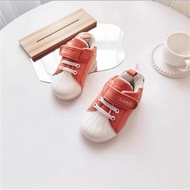 Pre-order 8-10 days Futafuta Sneakers