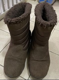 Skechers 咖啡色雪靴 24號 賣場鞋子任兩雙折100！