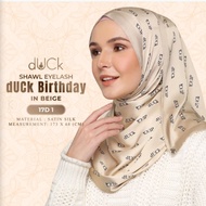 Duck shawl eyelash