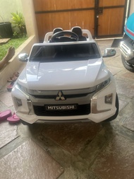 mobil mainan aki