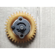 Original vixion old 3C1 oil pump