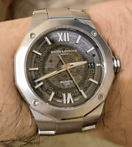 Baume & Mercier 名士 Riviera
Auto Baume Mercier (w Extra Original Unworn Strap)