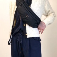 【日本直送 名牌中古包】PRADA 普拉達 側背包 黑色 三角標誌 尼龍 vintage 古著 n5nfph