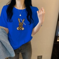 เสื้อยืดฤดูร้อนที่สะดวกสบายสําหรับผู้หญิง Gloria การ์ตูนพิมพ์แขนสั้นคอกลมผ้าฝ้ายผสมโพลีเอสเตอร์สลิมฟ