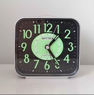 Rhythm 日本石英鬧鐘