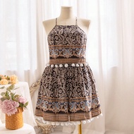 WYWH เสื้อคล้องคอลายดอกไม้สีฟ้าและสีขาวขนาดพลัสพร้อมกางเกงขาสั้นพู่มิ้ม เหมาะสำหรับวันหยุด