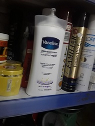 Sữa Dưỡng Thể Vaseline 725ml trắng