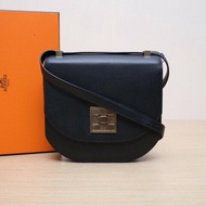HERMES Mosaique馬賽克大號2189黑色MADAME皮D刻金扣肩背包