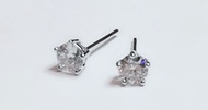 Denni 5MM (5 claws) Solitaire Cubic Zirconia Earrings