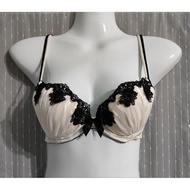 Bra Size B32/70 White 2nd Hand ️