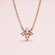 Grace Fine Jewelry สร้อยคอทองแท้ 9k ใบโคลเวอร์สุดคลาสสิค