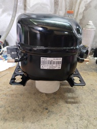 คอมตู้เย็นฮิตาชิFL-1152ใช้กับตู้เย็น2ประตูน้ำยาR134