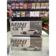 Mini GT Porsche 911 Dakar