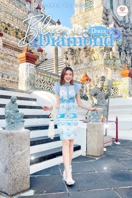 Maria Diamond Brand การันตีเสื้อผ้าแบรนด์แท้ เดรสชุดไทยทรงเข้ารูปสีครีมทองกับฟ้า แขนระบายปิดแขน มีซับในทรงสวย ซิปหลัง