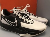 Nike Precision 6 黑白籃球鞋