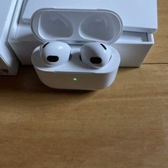 Apple AirPods 第三代 MagSafe 充電盒包含 Apple care