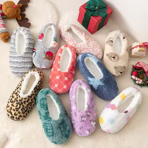 1 Pair Women Floor Shoes Autumn And Winter Warm Fashion Style Indoor Home Slippers Floor Socks Cute 