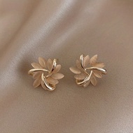 1 Pair Rotating Flower Cat Eye Stone Sun Stud Earrings Friendship Gift For Wife And Friend Elegant H