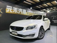 正2015年出廠 Volvo S60 T4豪華版 1.6 汽油 消光白轉金 升級17吋輕量化鋁圈