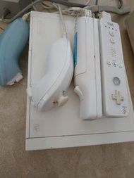 Wii 主機連手製
