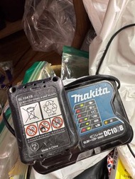 Makita 牧田 12V 充電連電池 Charger with Battery