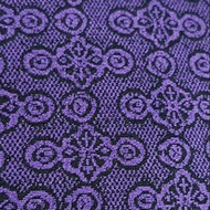 Stokin perempuan bercorak