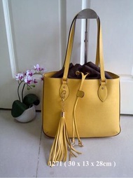 SALE Tas bonia serut original warna kuning