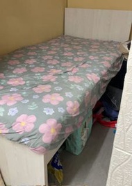 單人床架