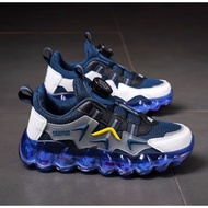 Sport Shoes Size 38 .