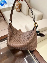 Light luxury womens bag crescent bag fashionable leather womens bag woven bag hand-held large capaci