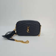 YSL 黑魚子醬牛皮金釦斜背流蘇相機包