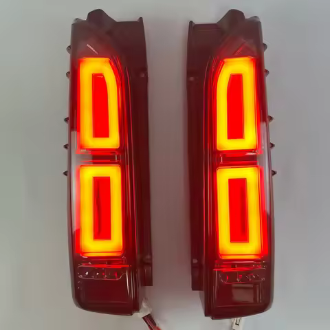 Suitable for Toyota 05-18 Hiace hiace200 series car LED tail light modified brake turn signal