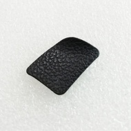 Rubber thumb d3100