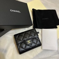 Chanel coco 黑金 三折 短夾
