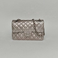 CHANEL CF口蓋包小號23珠光粉羊皮24開銀扣菱格紋肩背包