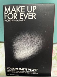 Make up for ever 高清柔霧粉餅