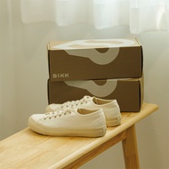 BIKK - รองเท้าผ้าใบ รุ่น "Moon" white Size 36-45 / รองเท้าผ้าใบผู้หญิง / รองเท้าผ้าใบผู้ชาย / รองเท้ากีฬา Sneaker