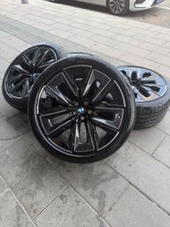 寶馬740原廠21吋輪轂帶胎搭配石橋胎輪轂數據：921ET2410.5J 21ET44輪胎數據：25540R2128535R21