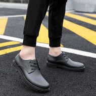 Men Rubber Shoes Low-Top Fashion Water Shoes Spring Summer Outdoor Wear Waterproof Anti-Slip Car Was