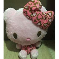 豹紋Hello Kitty 大毛公仔