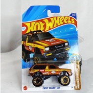 DIECAST HOTWHEELS REAL CARS CHEVY BLAZER 4X4, HOTWHEELS OFFROAD