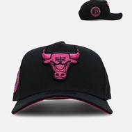 Chicago Bulls Bull Baseball Cap Black pink New Era Cap 9Fifty – Sporty & Iconic Style for men and wo