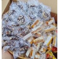 1kg mixed flavor candy (banana candy, pineapple candy)