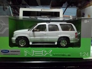 Welly Nex Cadillac Escalade 2002 White