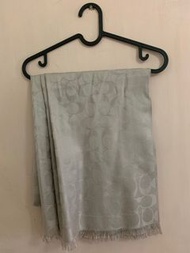 COACH 銀灰色羊毛圍巾